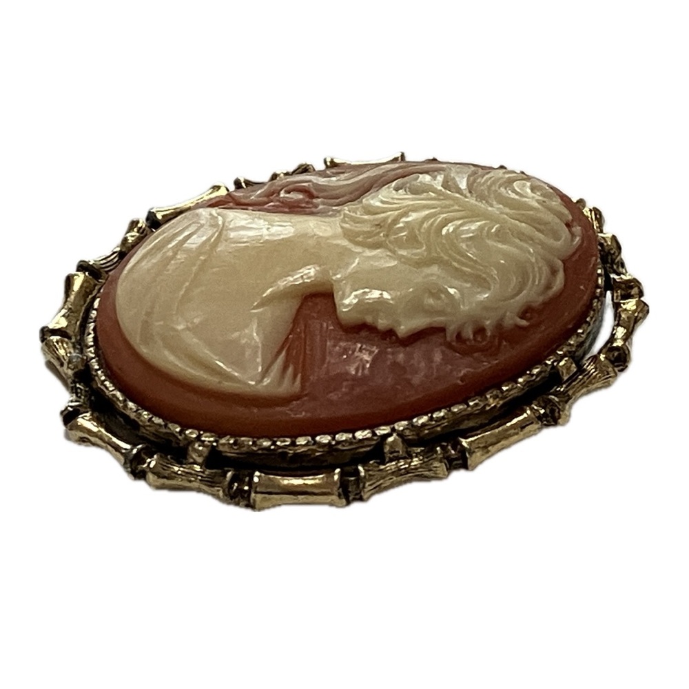 Vintage Cameo Brooch in Gold Colored Mounting - Picture 3 of 5